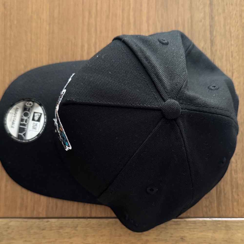 New Era Black Cap with Vibrant Shark Design - Picture 5 of 9